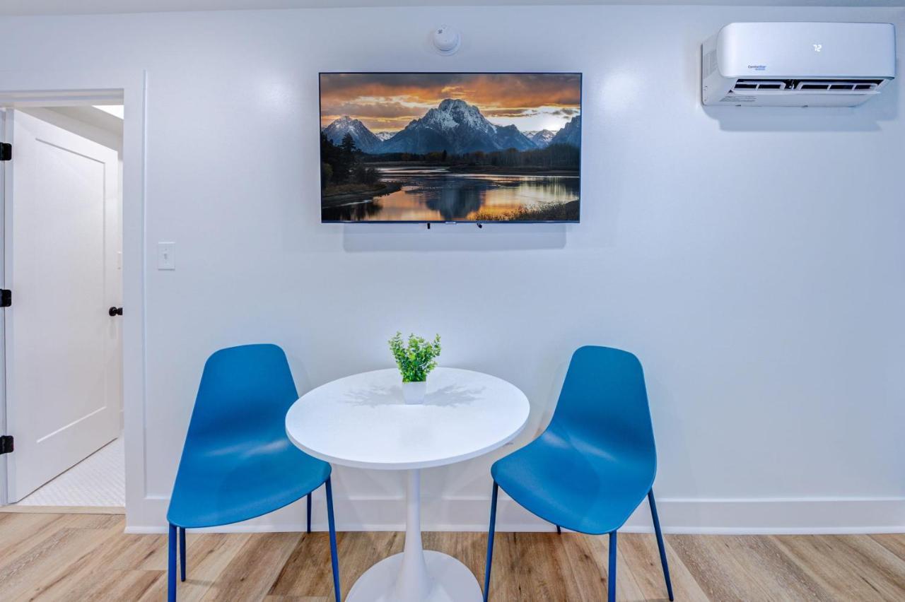 Roaring Tigers Studio Apartment Galveston Ngoại thất bức ảnh