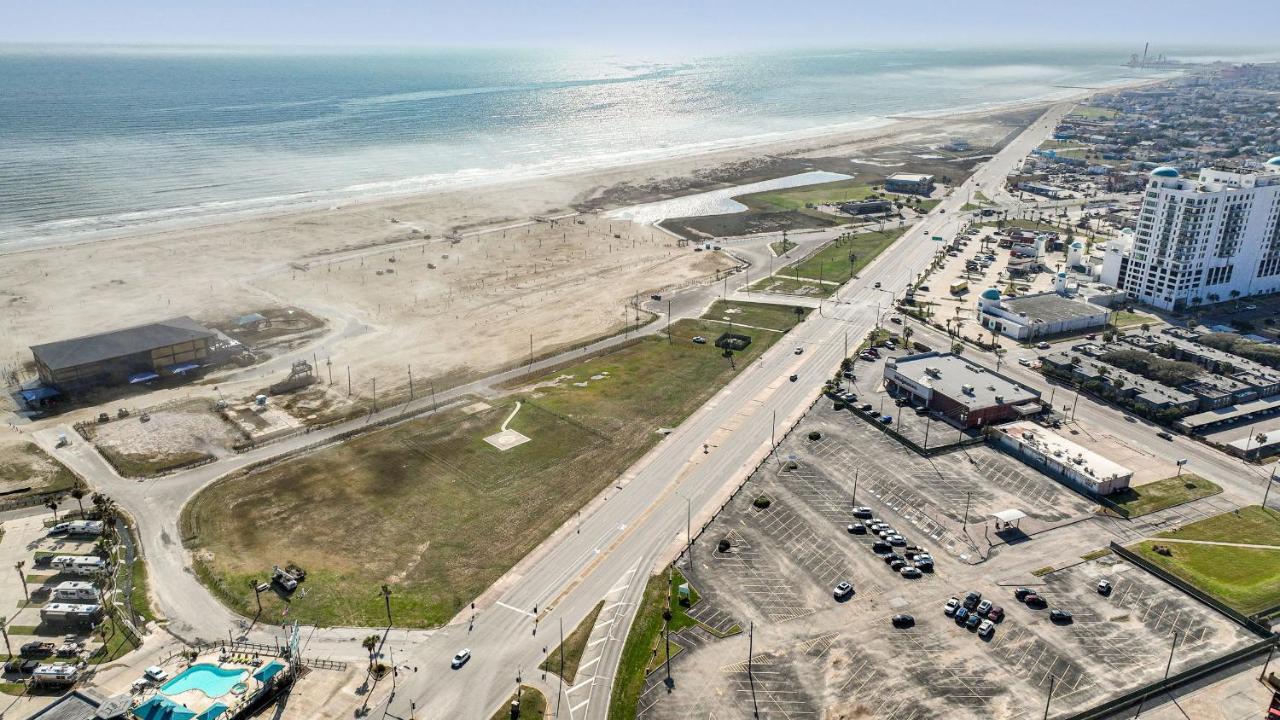 Roaring Tigers Studio Apartment Galveston Ngoại thất bức ảnh